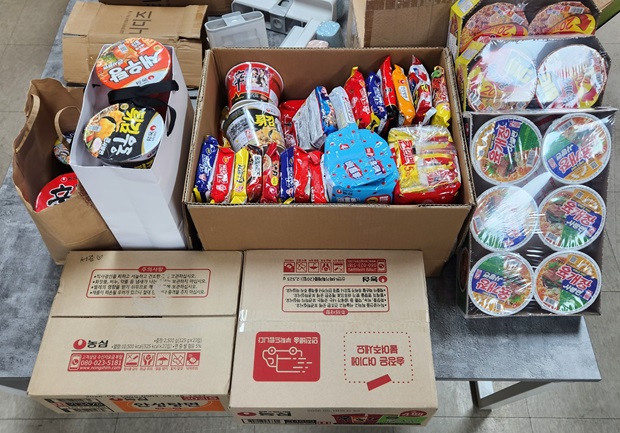 후원물품(더힘찬태권도장)_라면, 100개 - 복사본.jpg