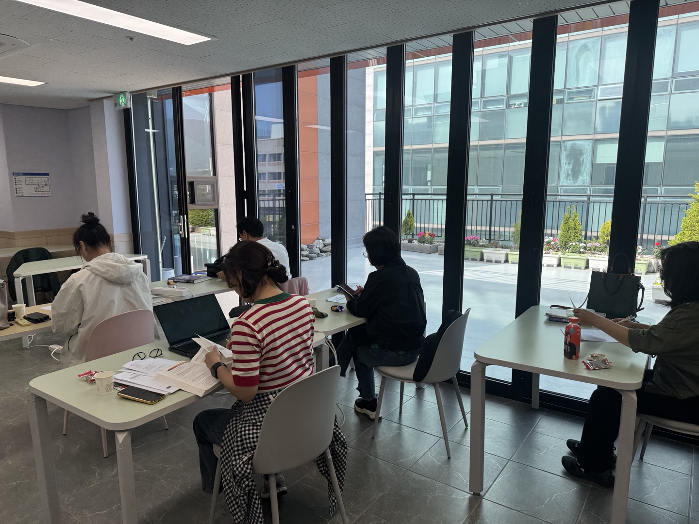 KakaoTalk_20250508_185849080_01.jpg